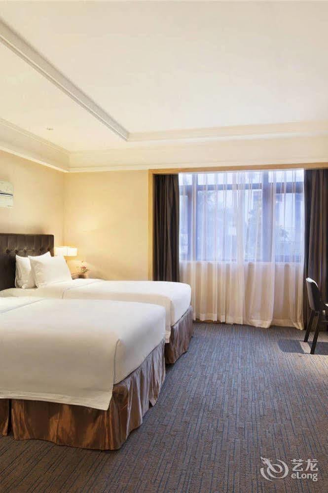 Yiho Hotel Xiamen Huli Экстерьер фото